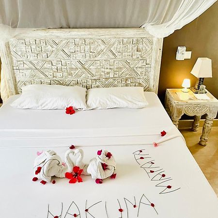 와타무 Nyumba Ya Afrika B&B 외부 사진