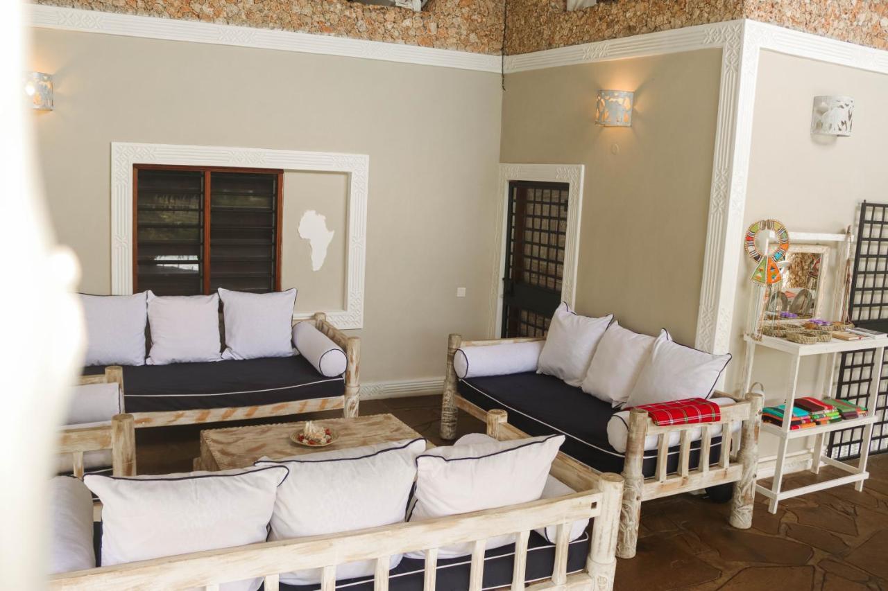 와타무 Nyumba Ya Afrika B&B 외부 사진
