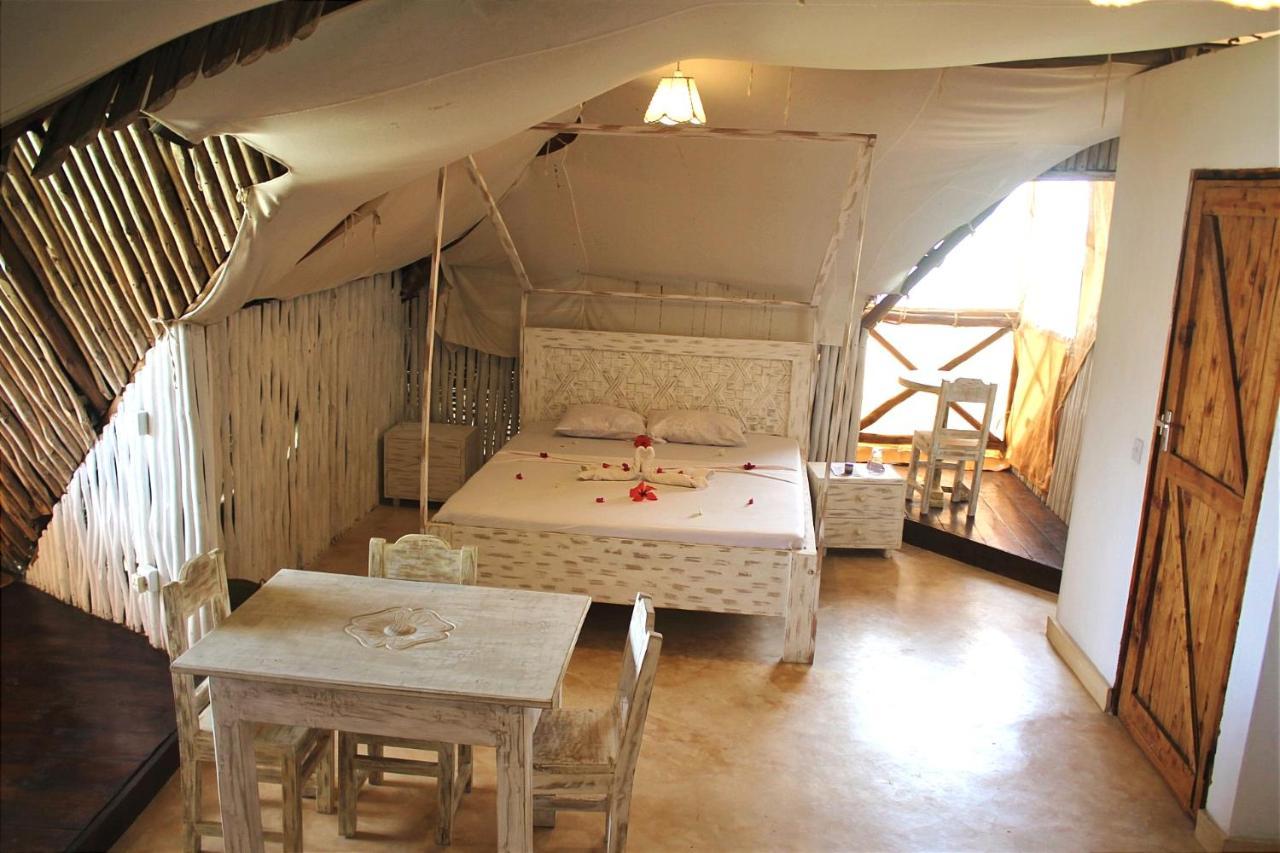 와타무 Nyumba Ya Afrika B&B 외부 사진