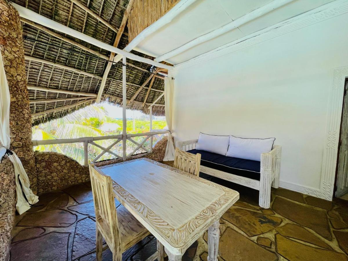와타무 Nyumba Ya Afrika B&B 외부 사진