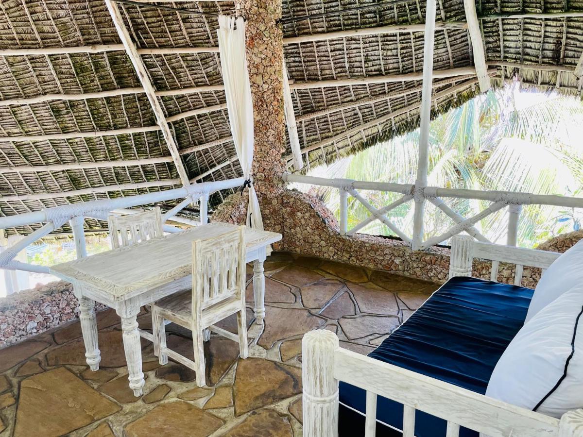 와타무 Nyumba Ya Afrika B&B 외부 사진