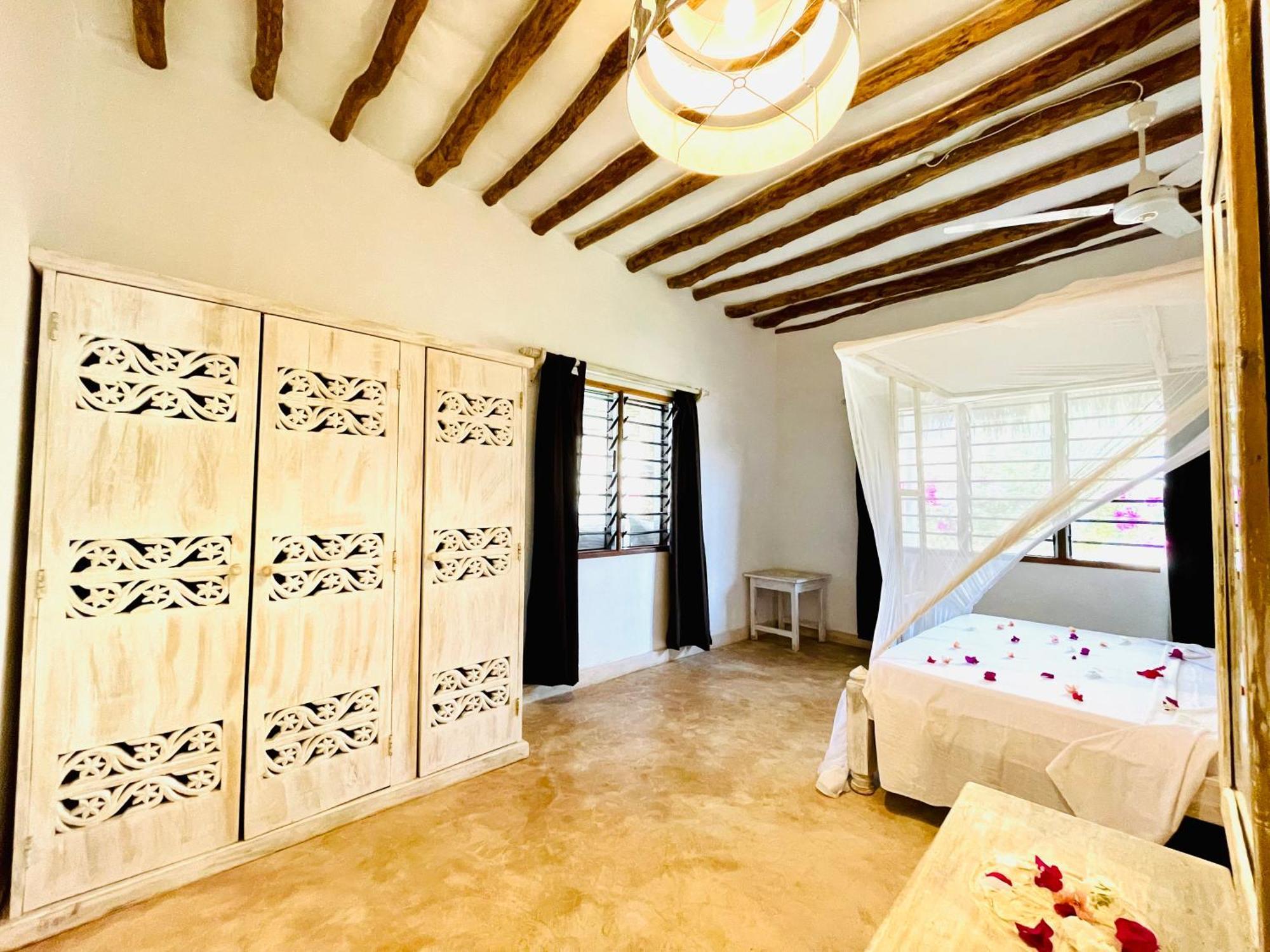 와타무 Nyumba Ya Afrika B&B 외부 사진