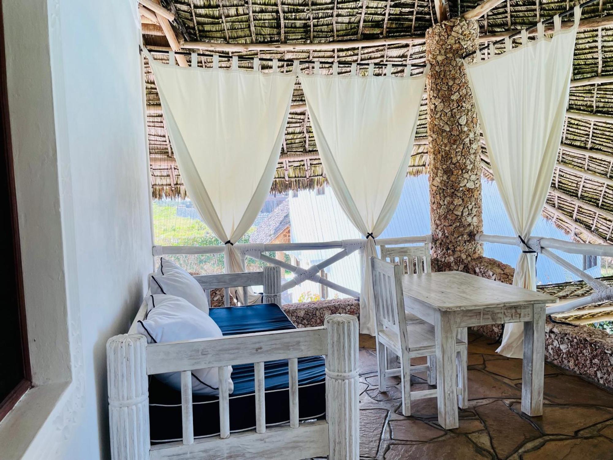 와타무 Nyumba Ya Afrika B&B 외부 사진
