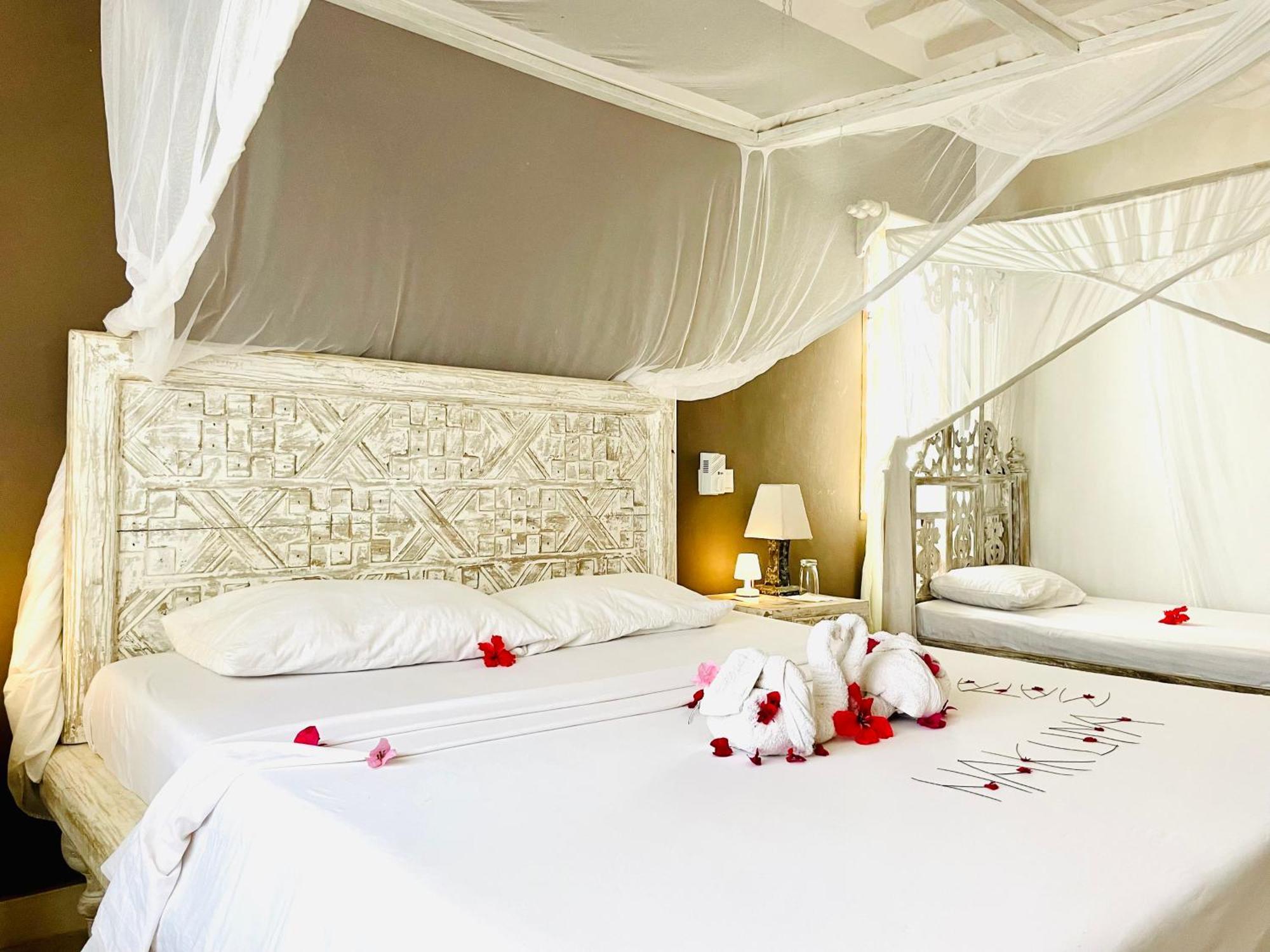 와타무 Nyumba Ya Afrika B&B 외부 사진
