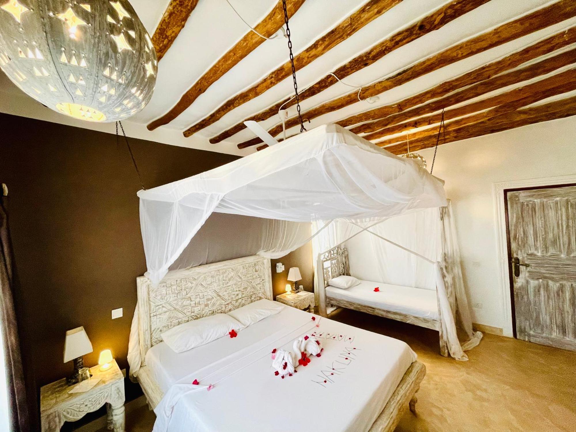 와타무 Nyumba Ya Afrika B&B 외부 사진