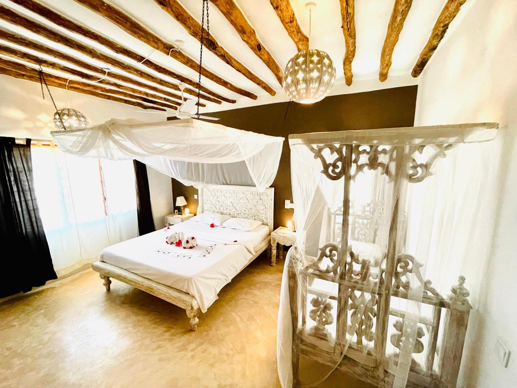 와타무 Nyumba Ya Afrika B&B 외부 사진
