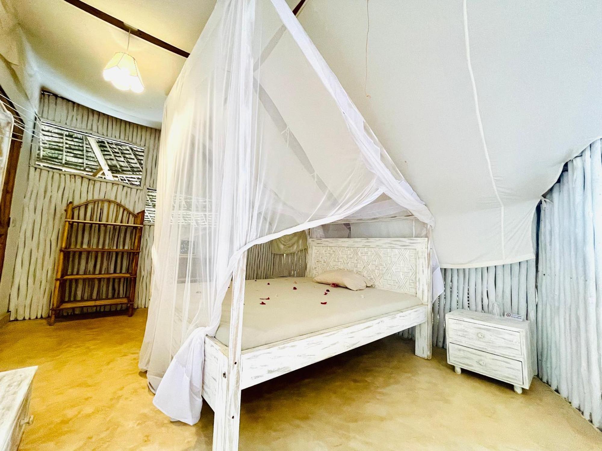 와타무 Nyumba Ya Afrika B&B 외부 사진